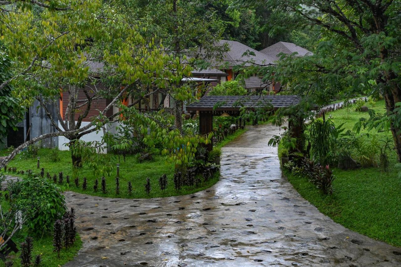 Cascade Tara מלון